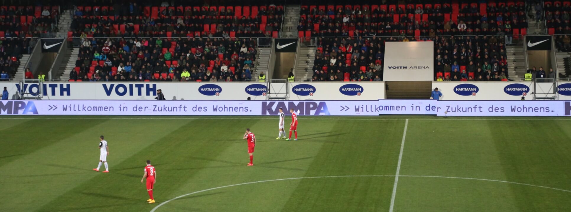 ドイツサッカー“1.FCハイデンハイム”のスタジアム「フォイト・アレーナ」にも同じLEDが輝いています！