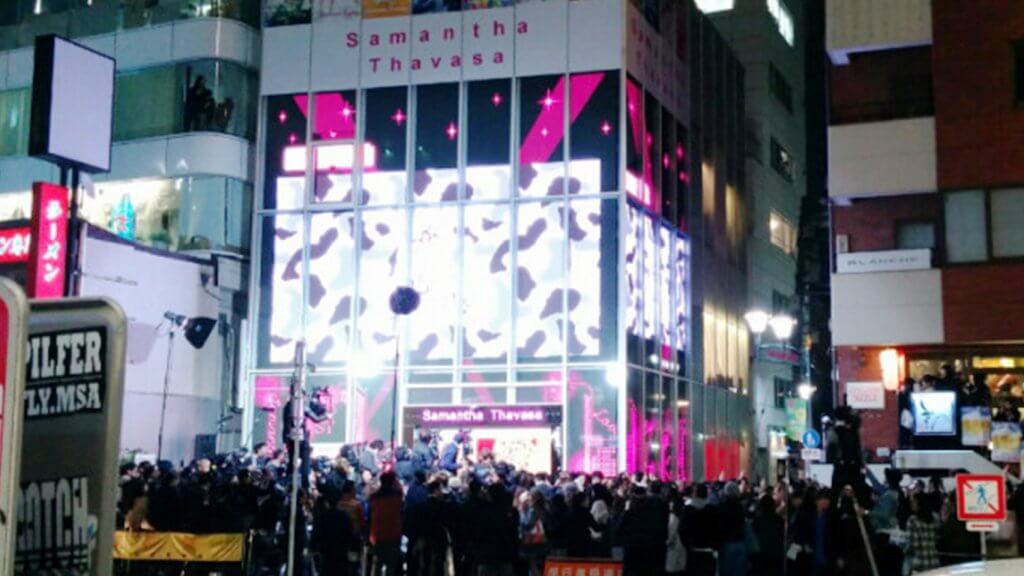 東京 原宿の新しいランドマークとして誕生 サマンサタバサ表参道 最高最良のデジタルサイネージ Led Tokyo