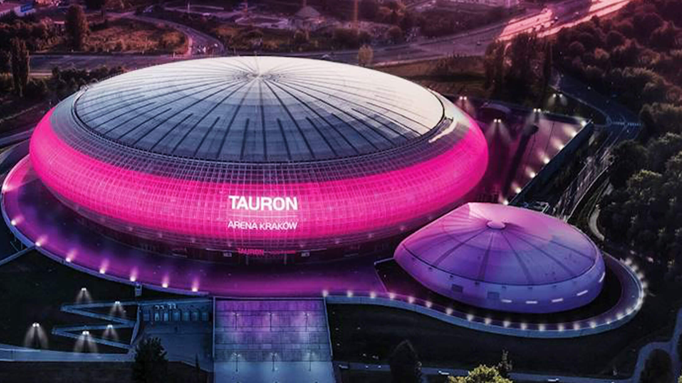 超巨大UFO！？ポーランドのアリーナ「Tauron Arena Kraków」の「ウィンドウビジョン」